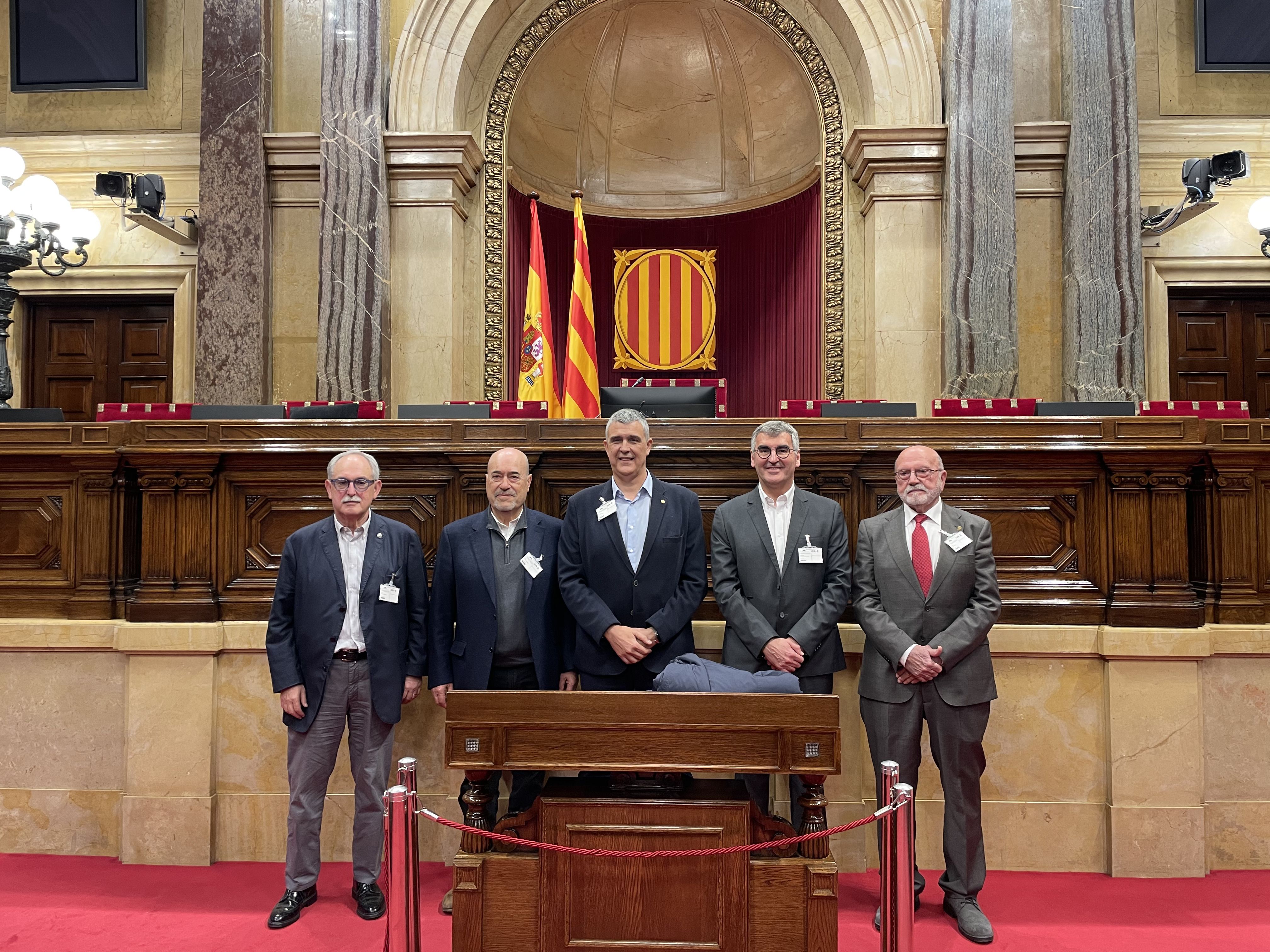 De izquierda a derecha, Julián García (CN Atlètic Barceloneta), Jesús Cortés (CN Terrassa), Claudi Martí (CN Sabadell), Francesc Casabella (CN Mataró) y Àngel Bernet (CN Sant Andreu)