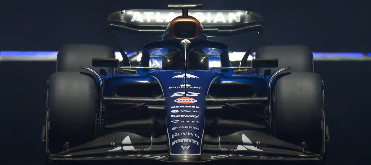 Williams ha incorporado a Banco Santander como patrocinador tras el fichaje de Carlos Sainz y el banco español tiene presencia en el morro del monoplaza