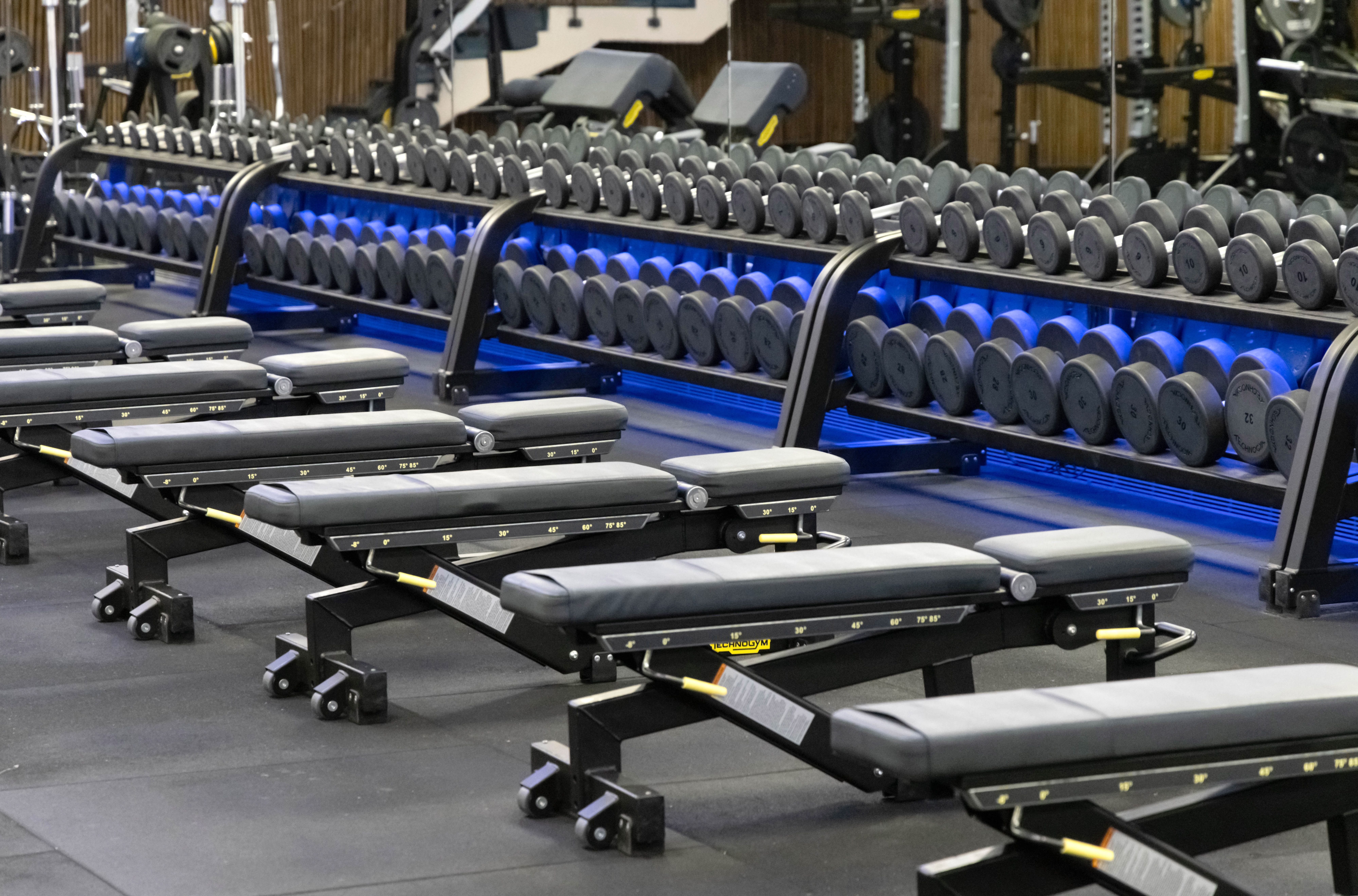 La sala fitness del gimnasio del CN Atlètic Barceloneta equipada por Technogym 9