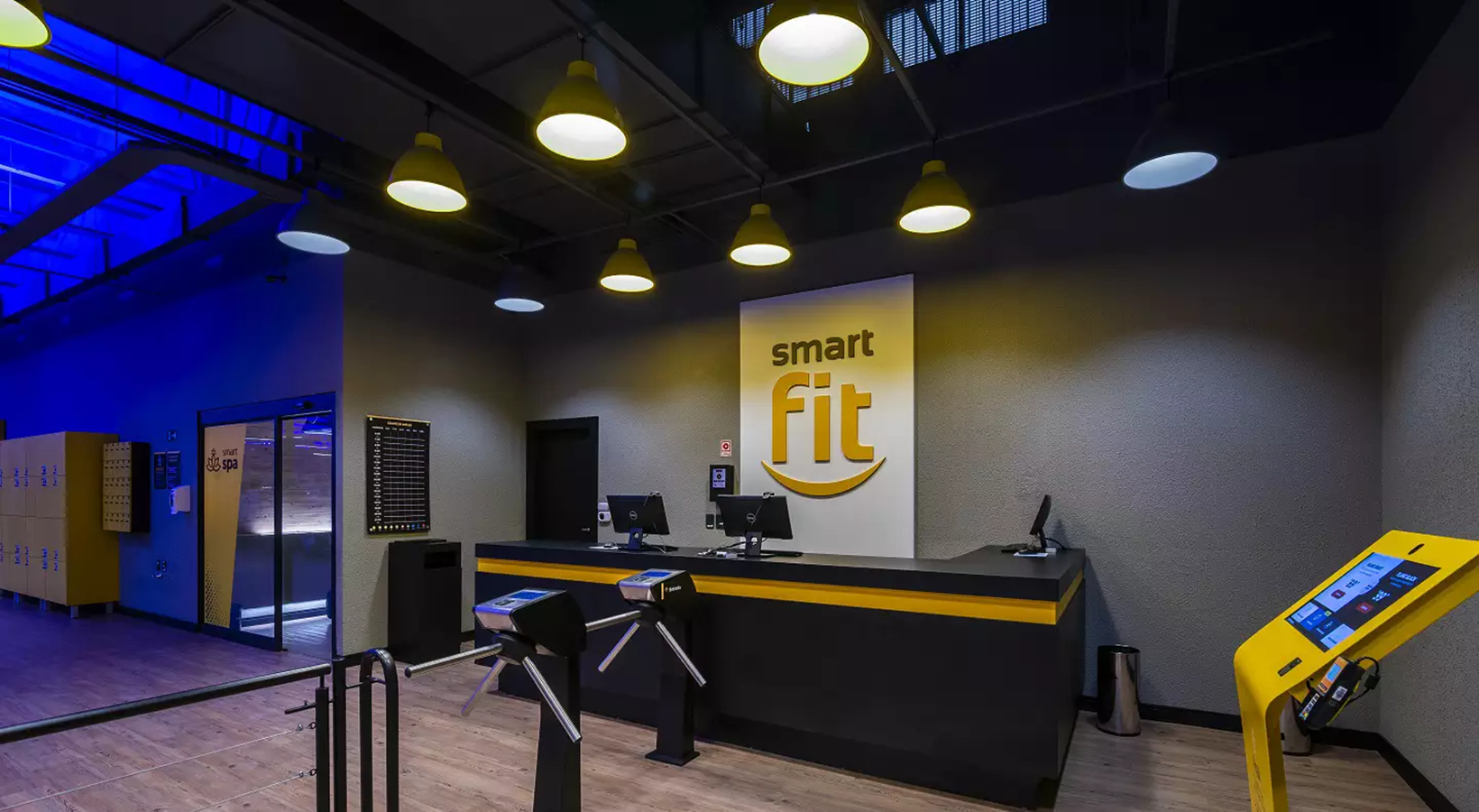 Recepcion gimnasio Smart Fit