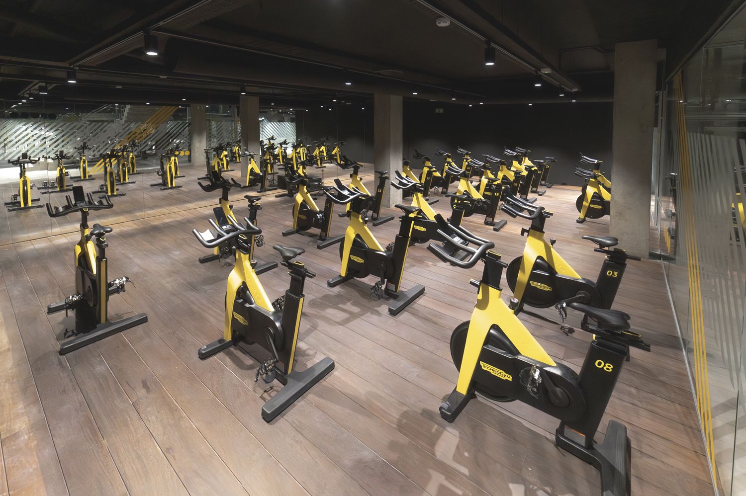Sparta Sport Center gimnasio Palencia bicicletas Technogym spinning