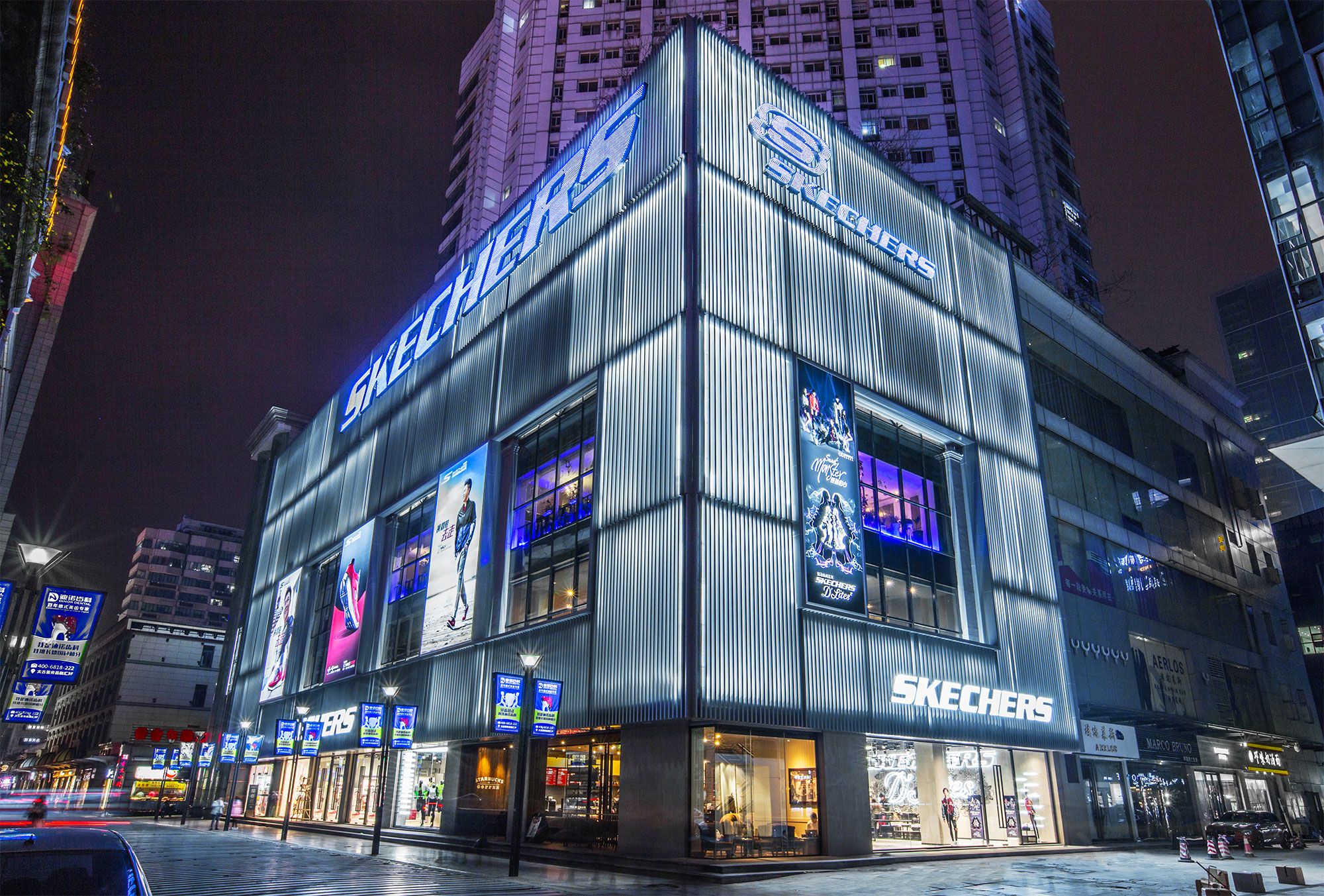 Consciente ambiente Ciudad Skechers: ventas con 5.563 millones hasta septiembre pese a que su  beneficio cae un 12,3%