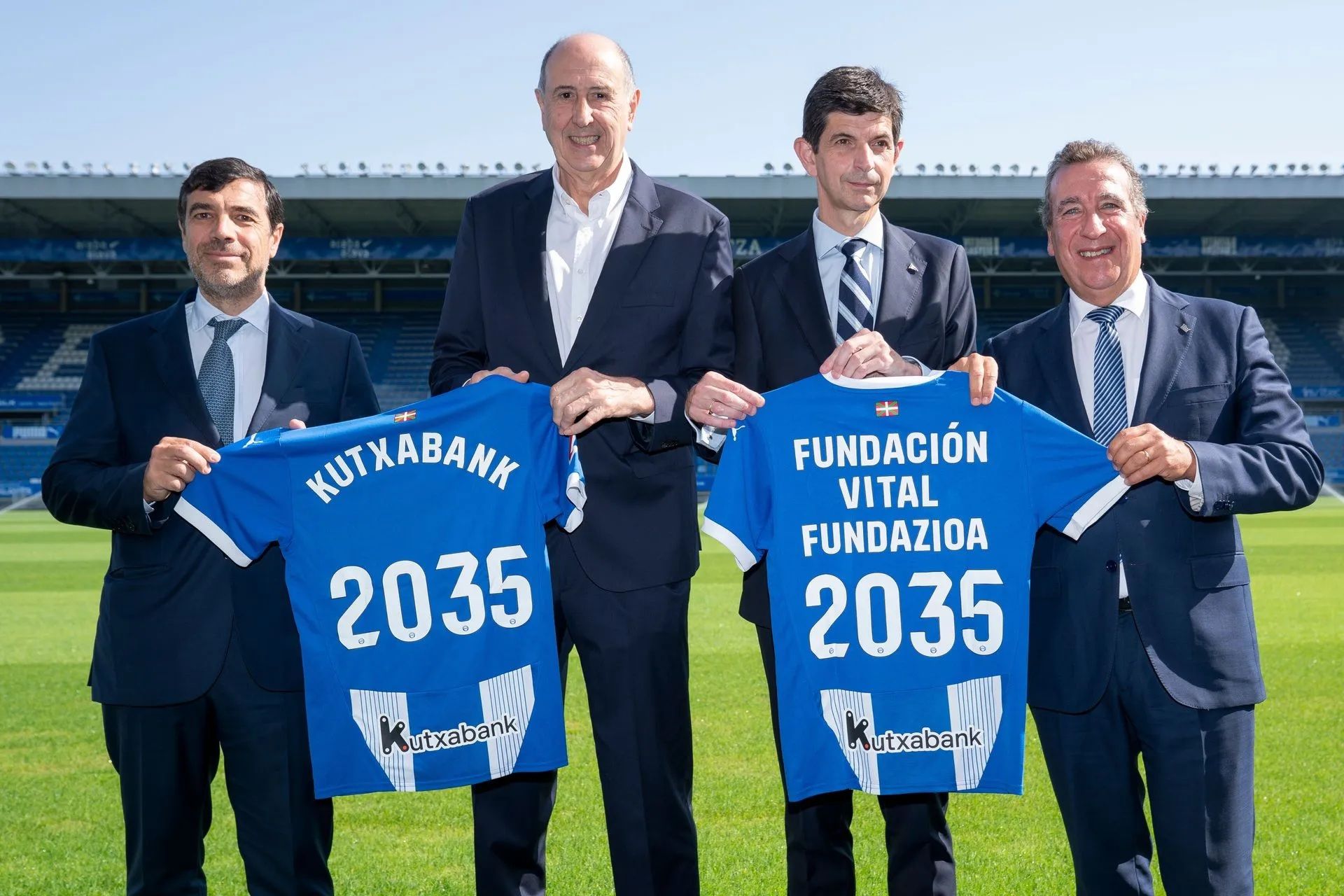 Deportivo Alavés Kutxabank Patrocinio 2025