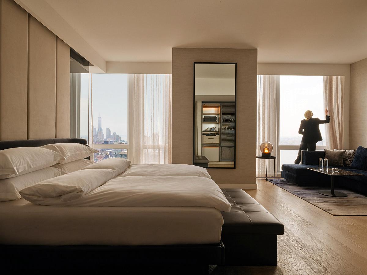 Equinox hotel cama