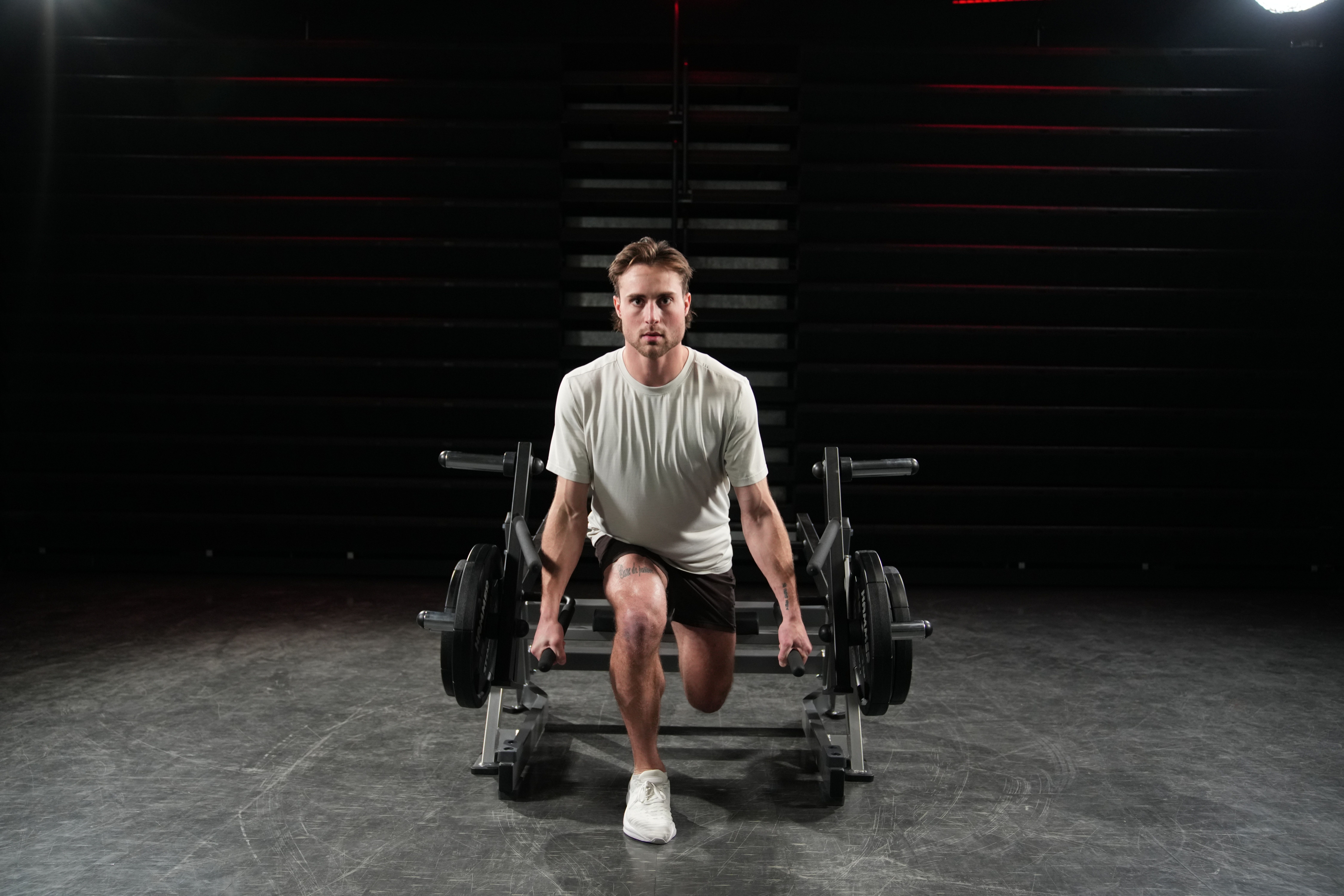 Equipamiento Plate Loaded Ground Base Multi Squat (GB MSQ)  Hammer Strength de Life Fitness