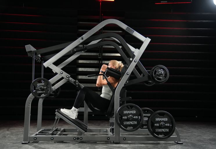 Hammer Strength Plate Loaded Pendulum X Squat (PL XSQ) (6) (1) Hammer Strength Plate Loaded Pendulum X Squat (PL XSQ) (6) (1)