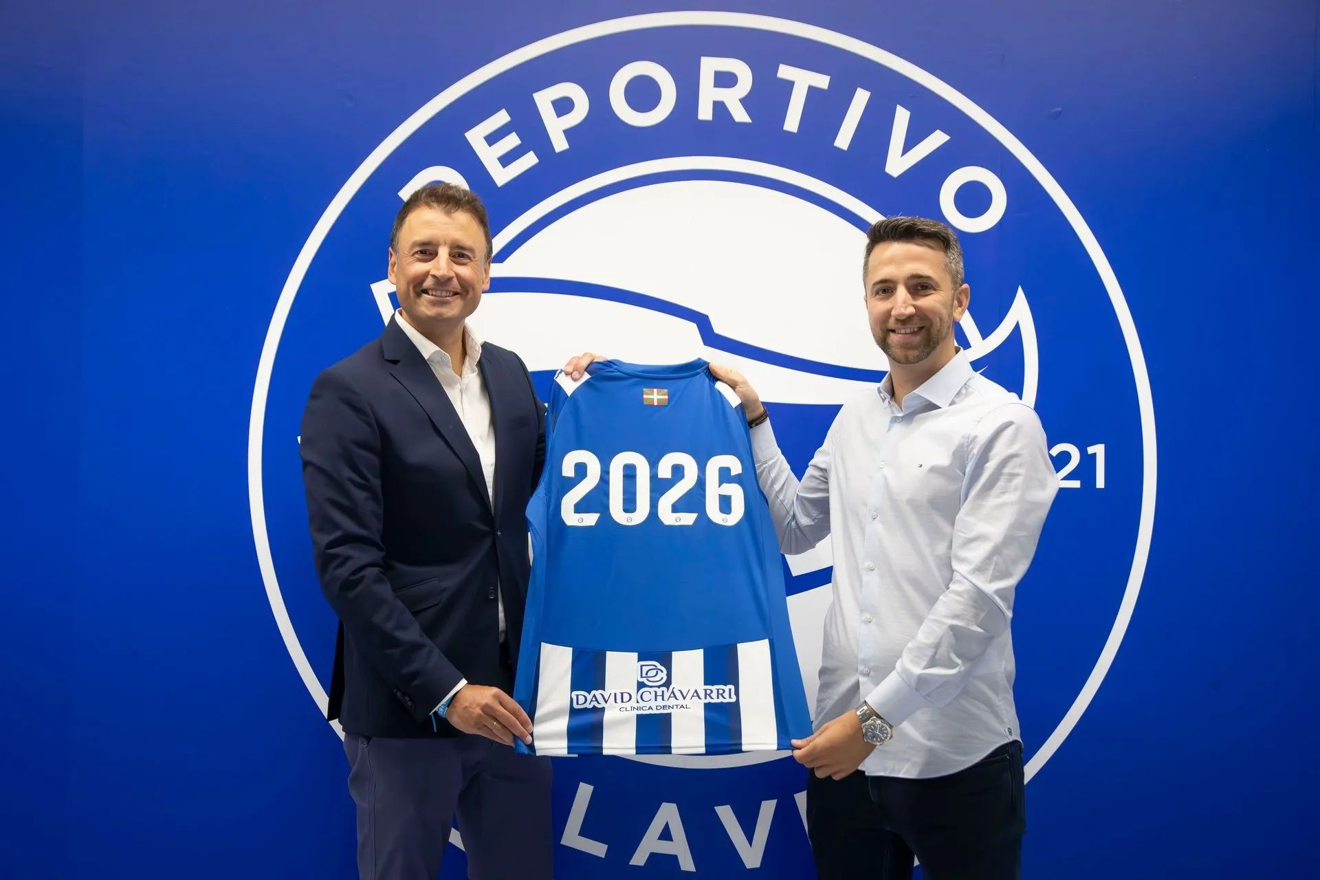 Deportivo Alavés Clinica Dental David Chavarri patrocinio Femenino 2025