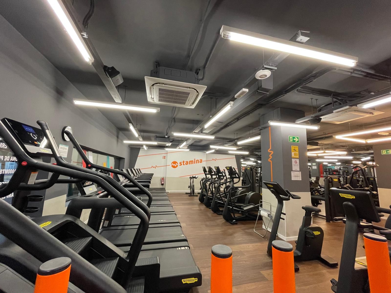 Sala cardio gimnasio Synergym