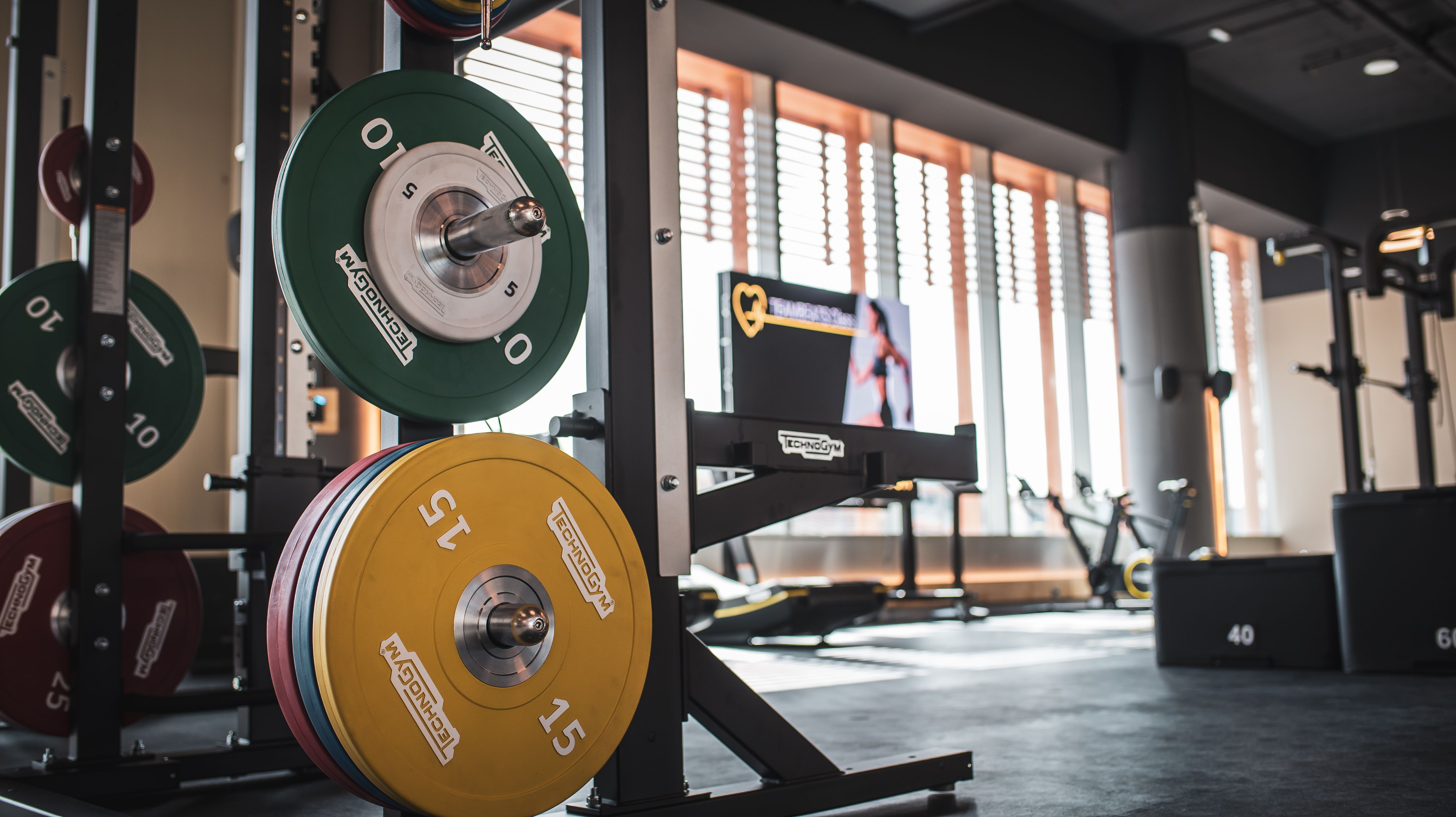 YO10 Sport Club Sevilla Gimnasio Technogym 10