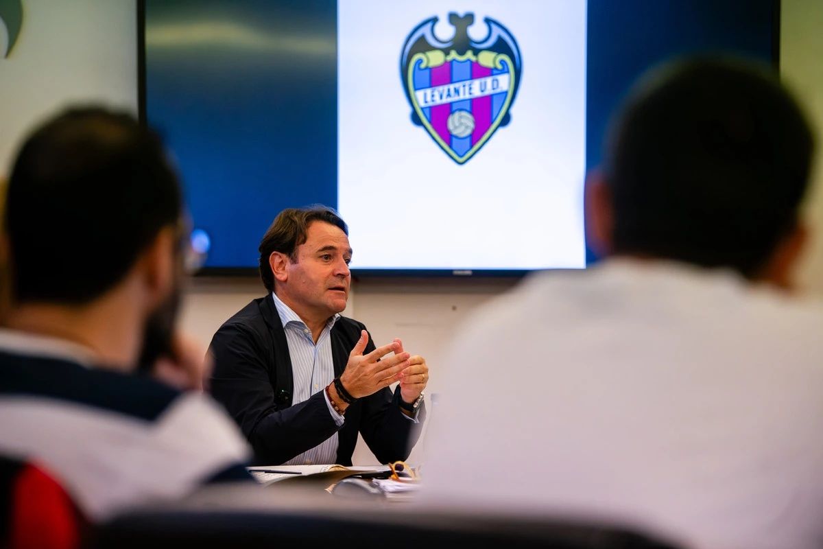 Levante UD Danvila maximo accionista 2025