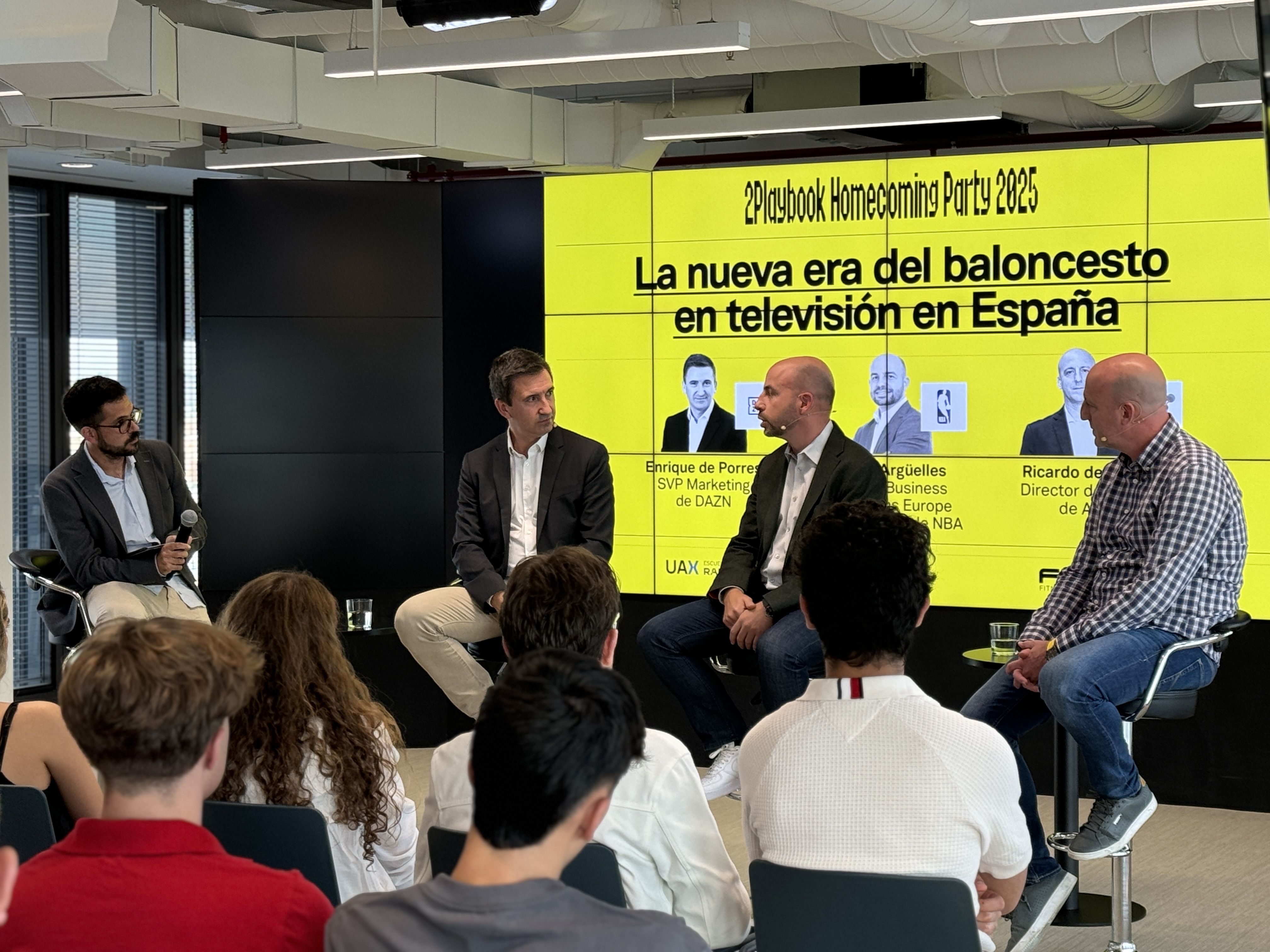 Mesa redonda La nueva era audiovisual del básquet Mesa redonda La nueva era audiovisual del básquet