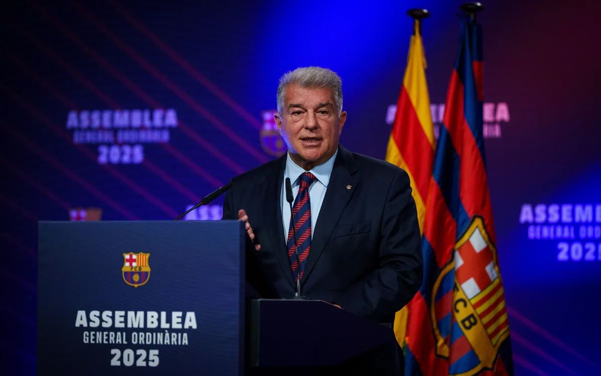 joan laporta fc barcelona asamblea 2025 BLM