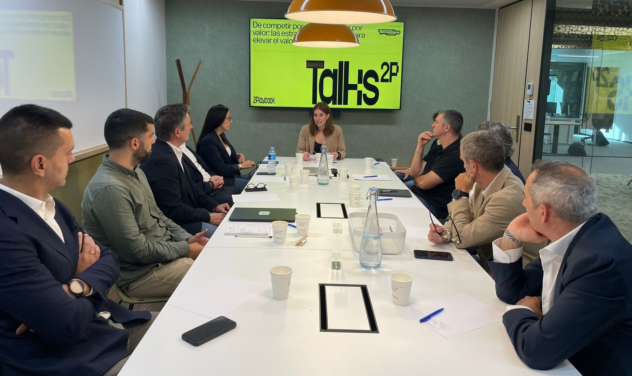 El encuentro sirvió para presentar El mapa del pricing del Fitness 2025, elaborado por Intelligence 2P y Technogym, que refleja una subida media del 2,9% en las cuotas y un consenso en torno a la necesidad de reposicionar el valor del fitness en España.