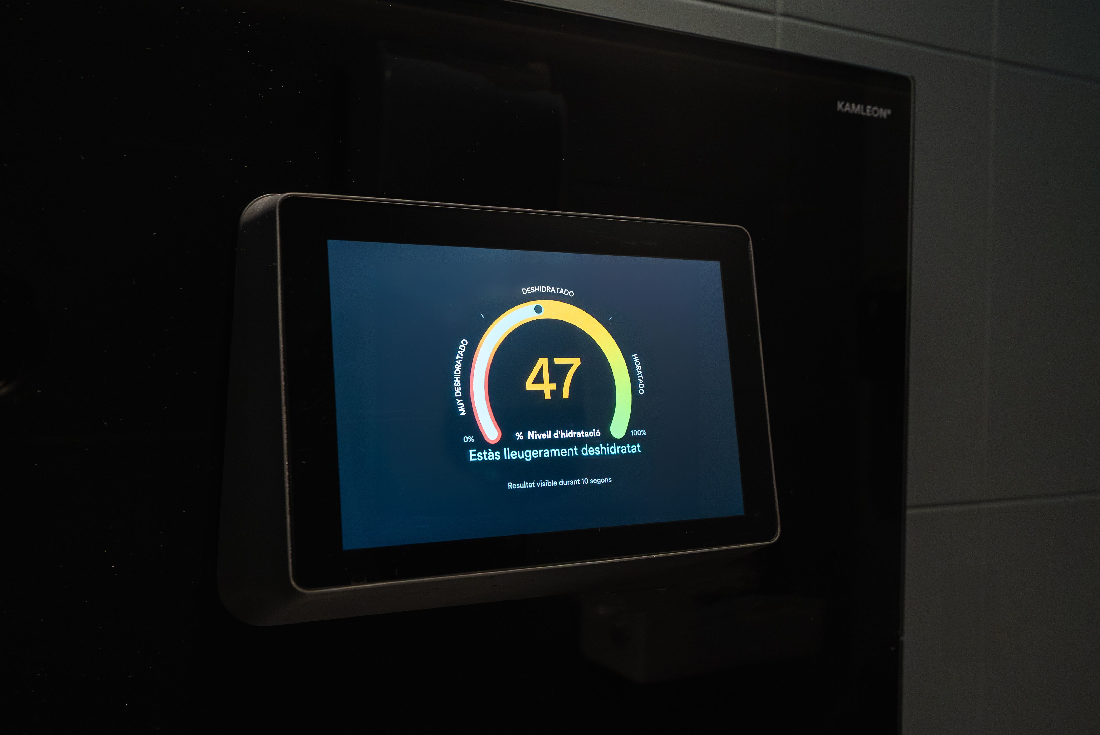 Estación de hidratación Kamleon en el CEM Joan Miró