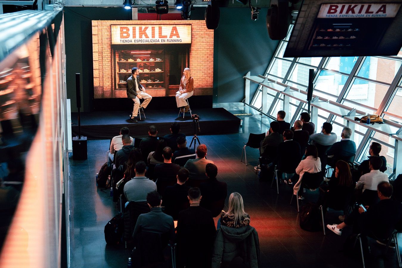 El evento reunió a profesionales, marcas y expertos del sector en el Movistar Arena de Madrid para debatir sobre fidelización, inteligencia artificial y turismo deportivo como ejes de crecimiento.
