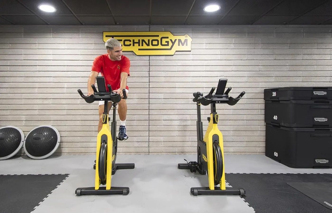 alle finals alcaraz si allena con technogym  1 