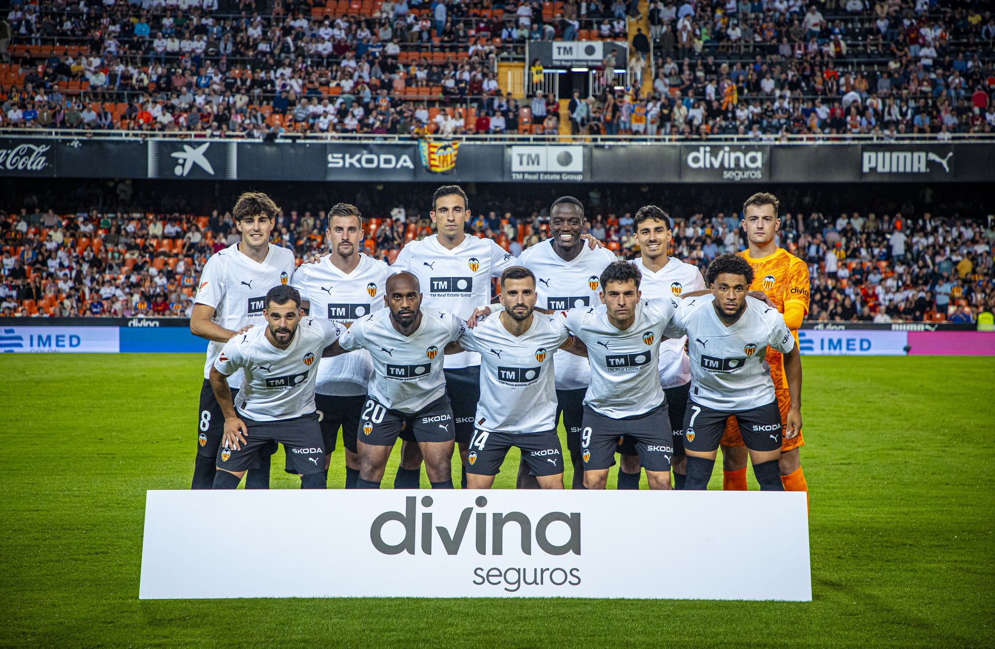 Valencia CF LaLiga 2025 2026 TM Puma Divina Skoda