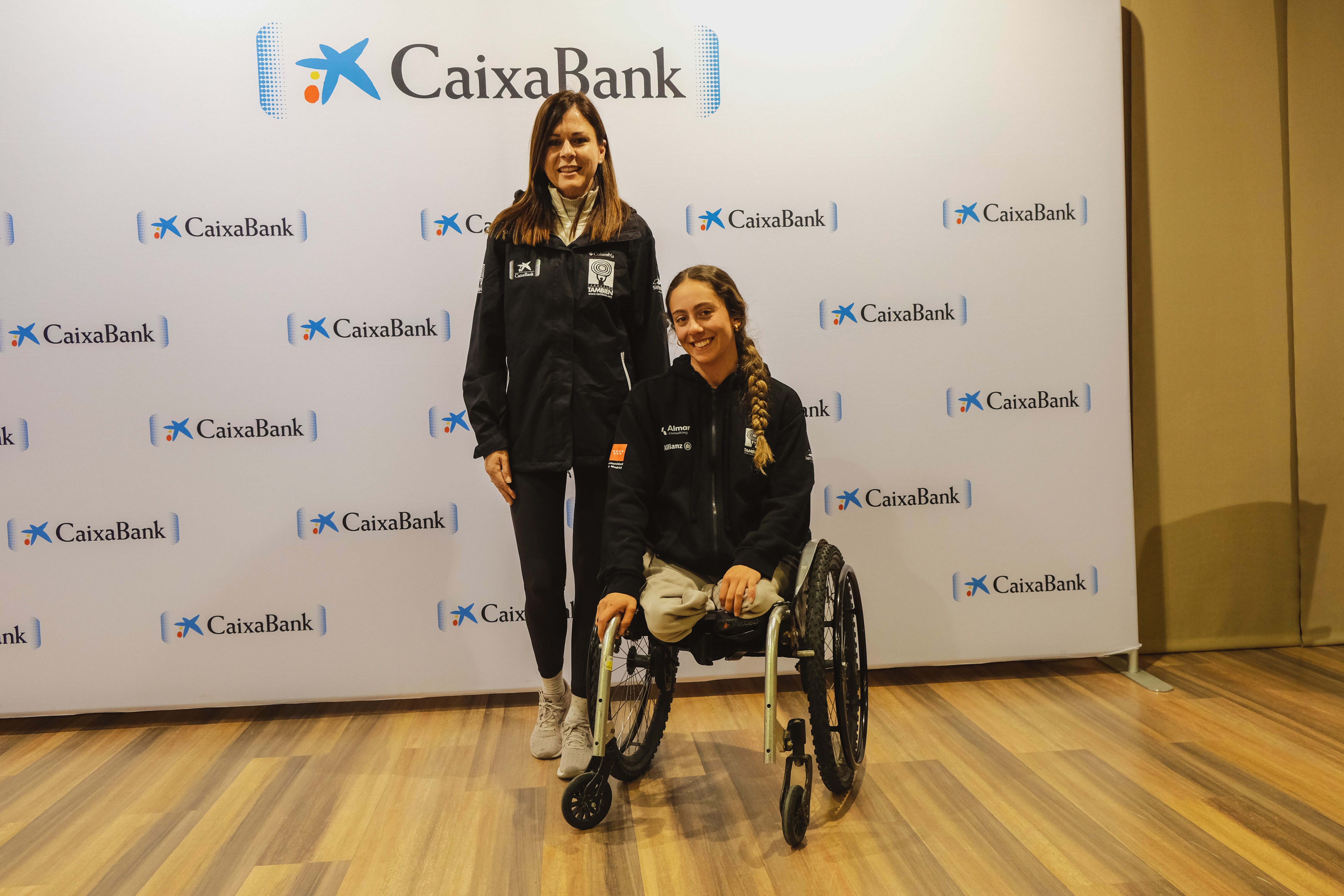 Carmen González y Audrey Pascual en el acto de presentación de Empower Kids en Sierra Nevada.