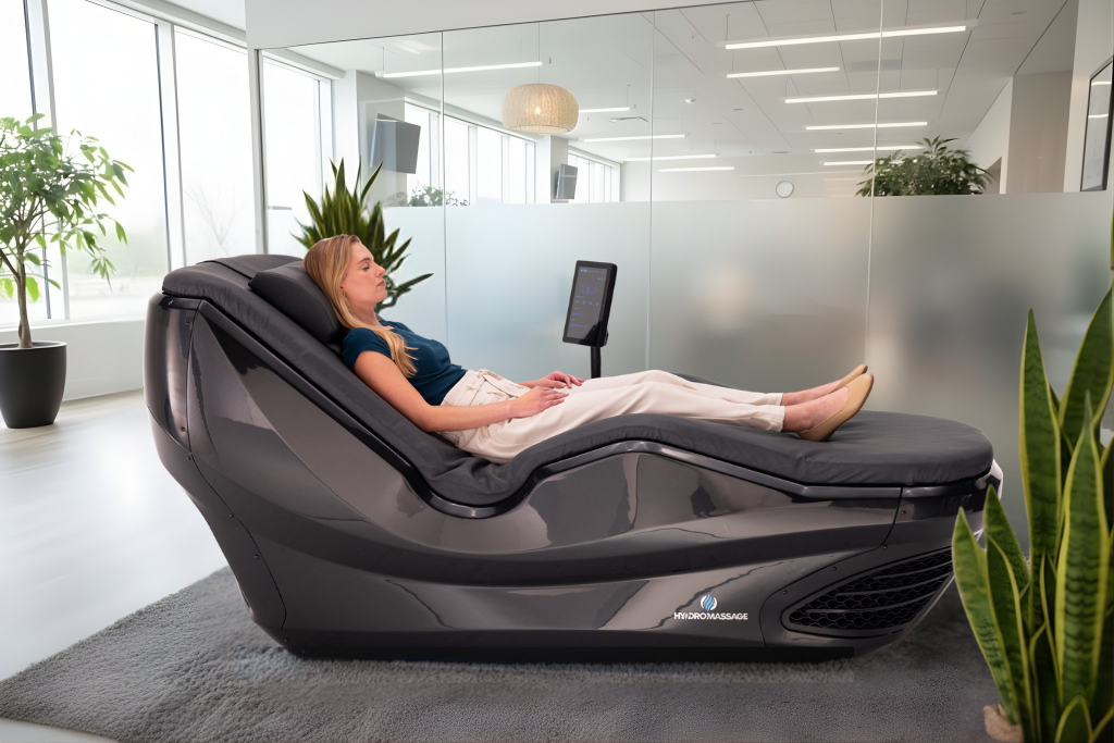 Usuaria en un sillón de recuperación de Fit4Life