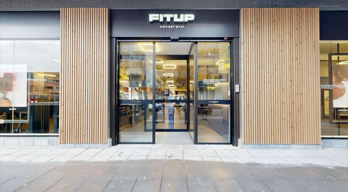 FitUp Gimnasio fachada