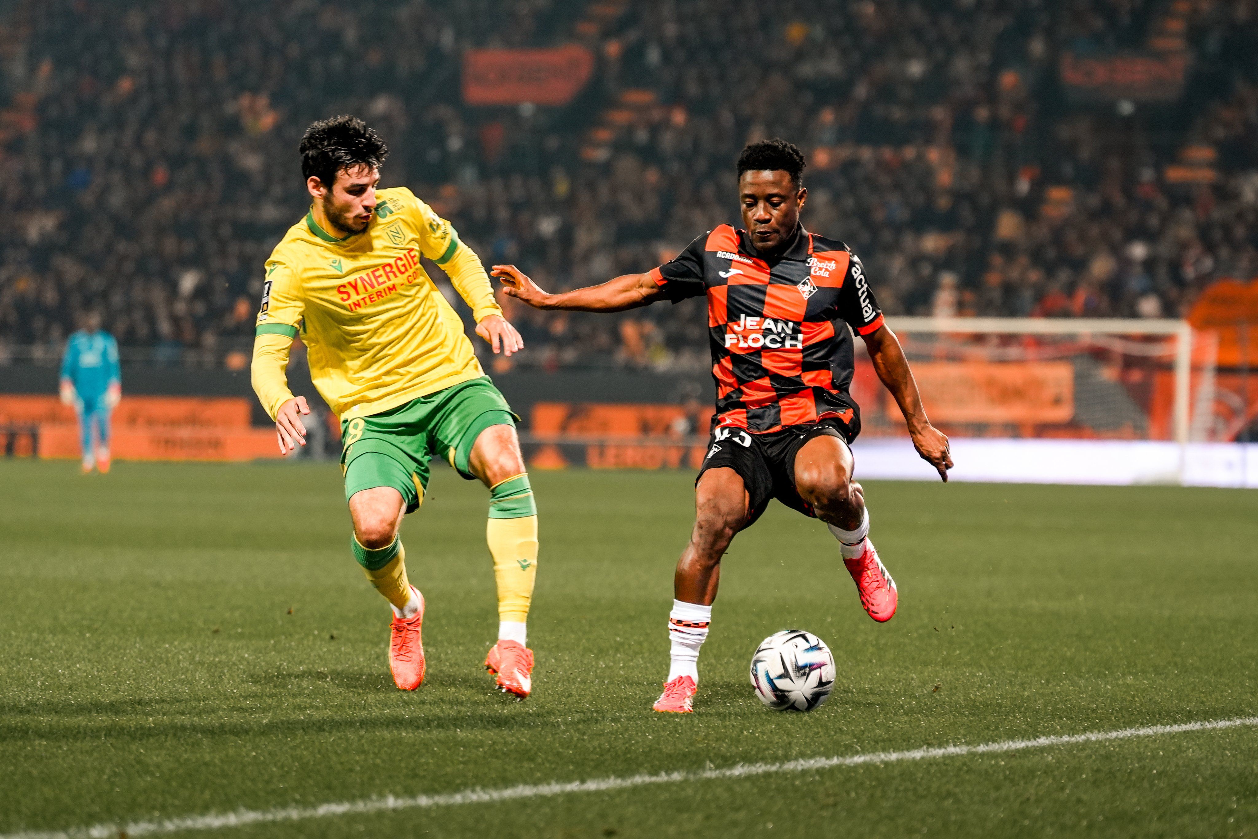 Lorient Ligue 1 Joma Nantes Macron 2025 2026