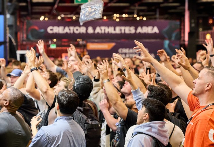 Shared moments that last at FIBO (c) RX Deutschland GmbH FIBO Jannik Hammes