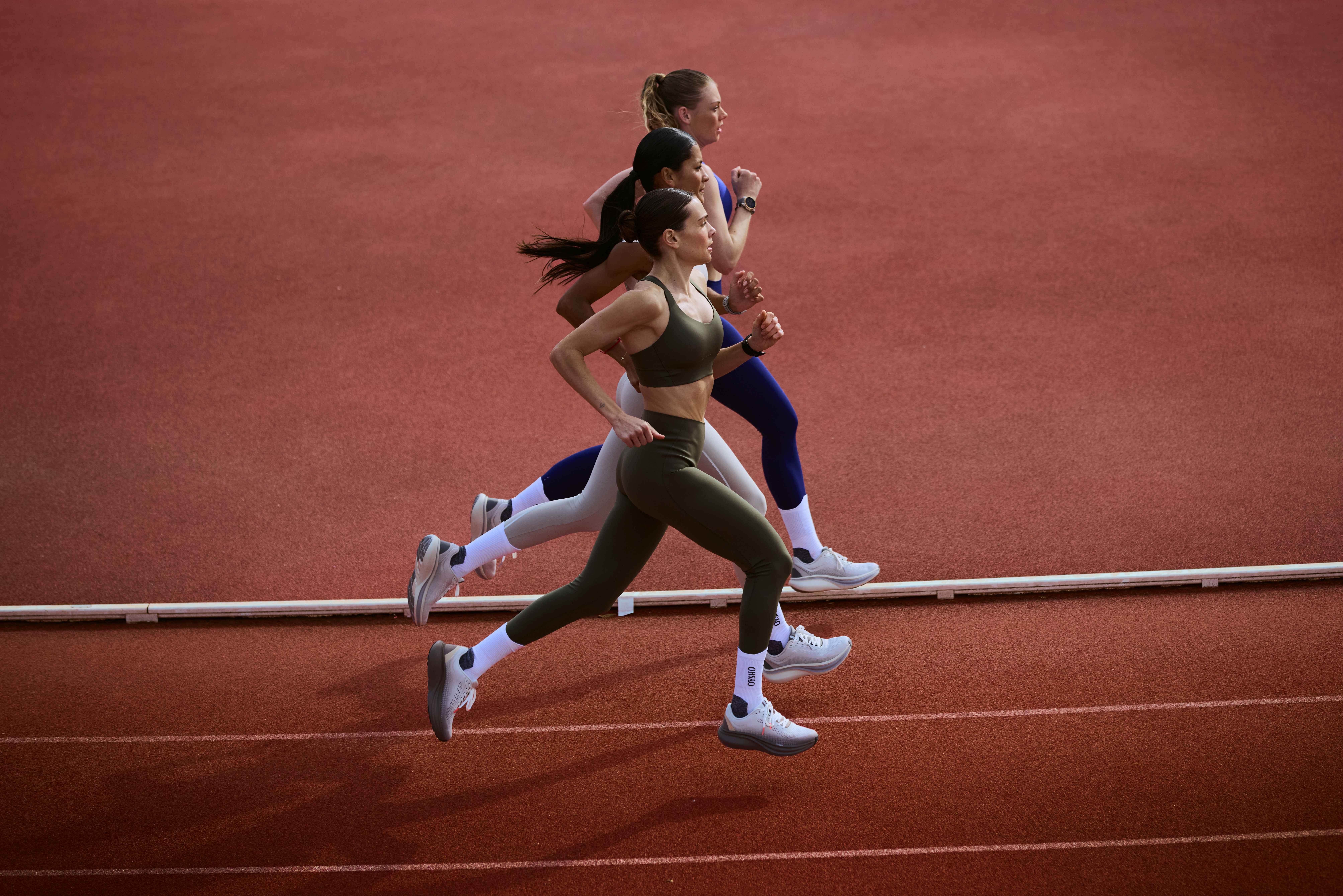 OYSHO RUNNING 2026 LR