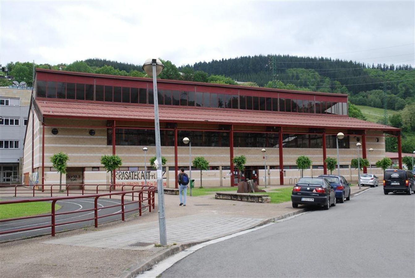 POLIDEPORTIVO ITURRIPE ARRASATE