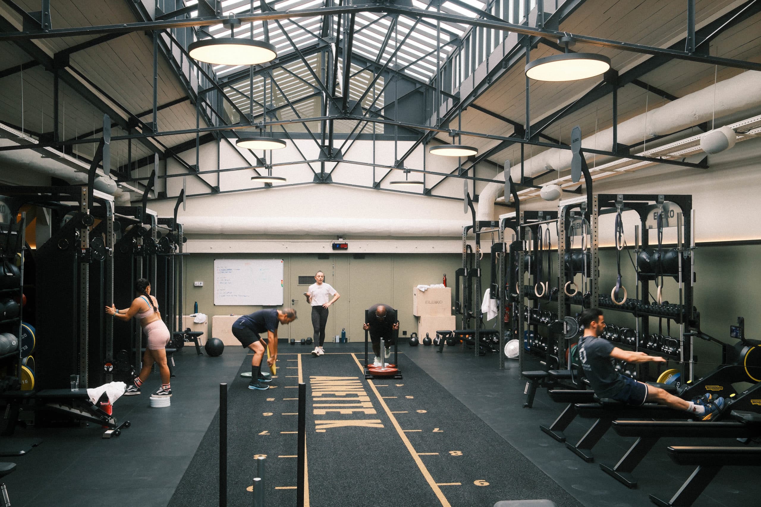 Zona de entrenamiento del barco Annette K de París