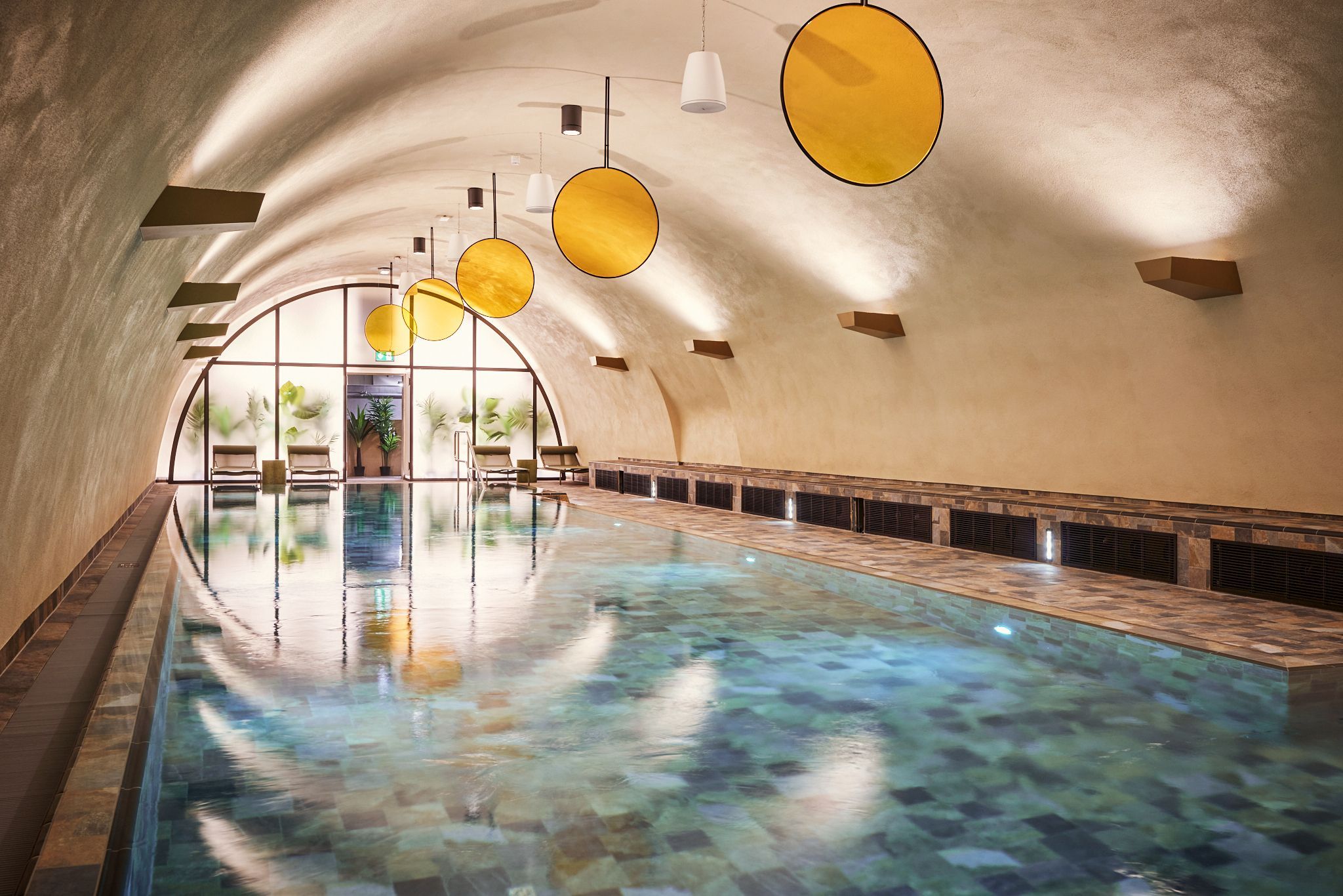 La piscina del gimnasio John Reed en una antigua cervecería en Alemania La piscina del gimnasio John Reed en una antigua cervecería en Alemania