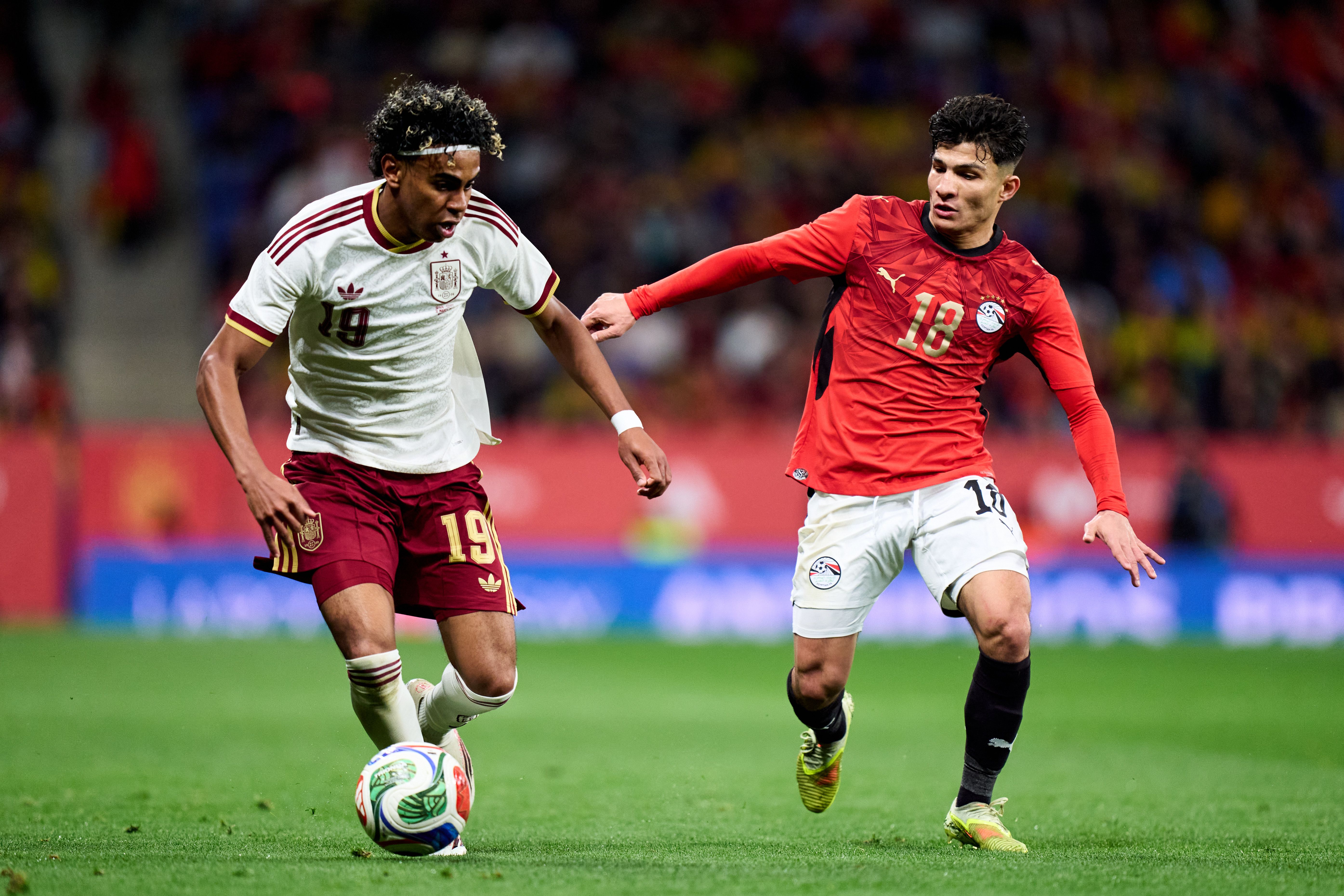 Adidas Puma RFEF Lamine Yamal Seleccion Española Egipto 2026