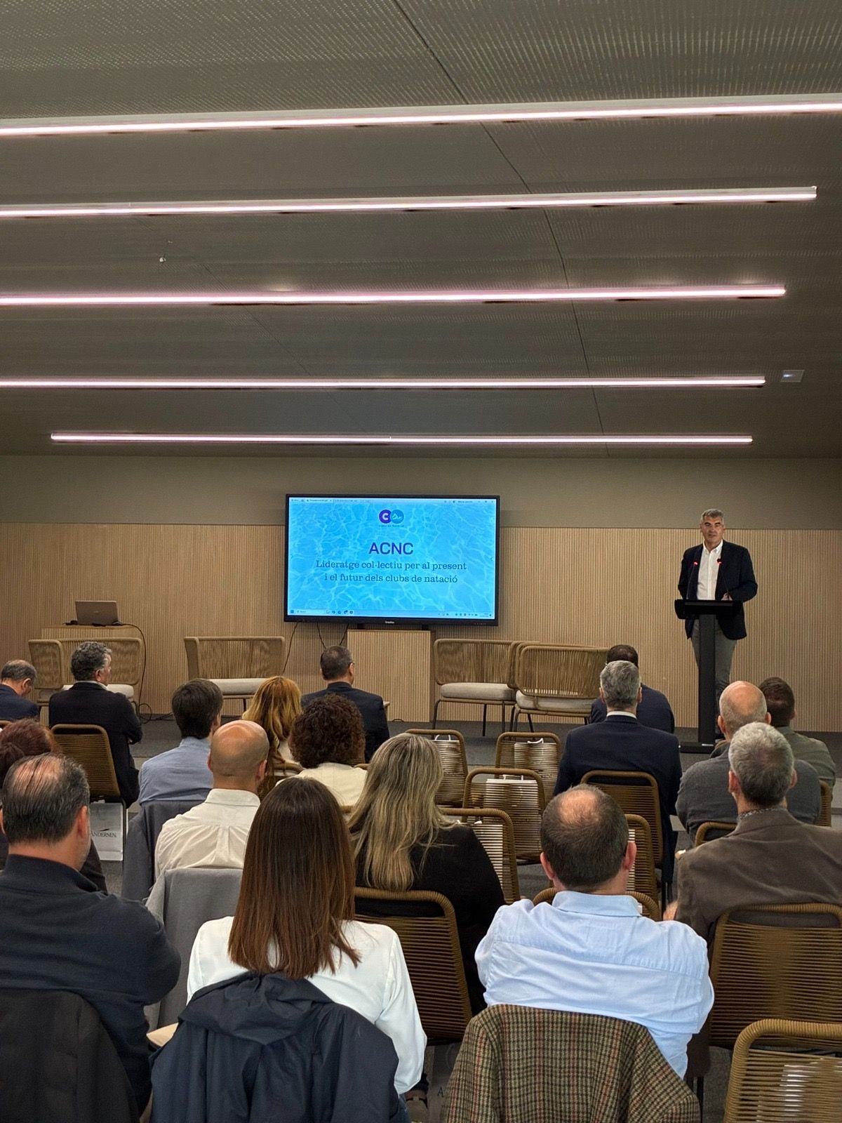 El II Congreso de Clubes de Natación de Cataluña se celebró en el Royalverd Training de Girona