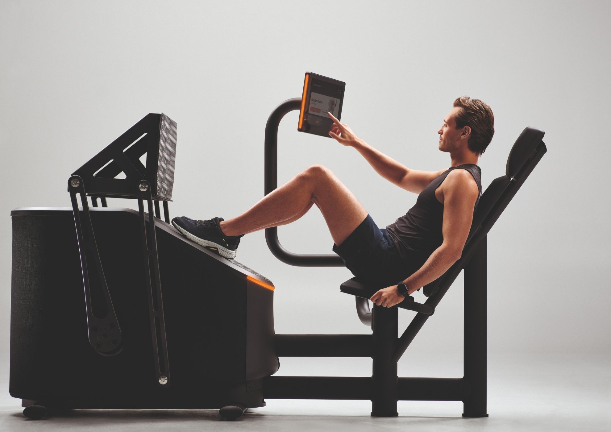 Los usuarios pueden seguir su rutina gracias a las pantallas.