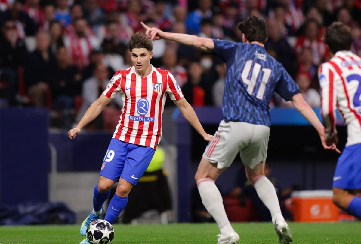 Atletico Madrid Riyadh Air Julian Alvarez Patrocinador Champions League 2026