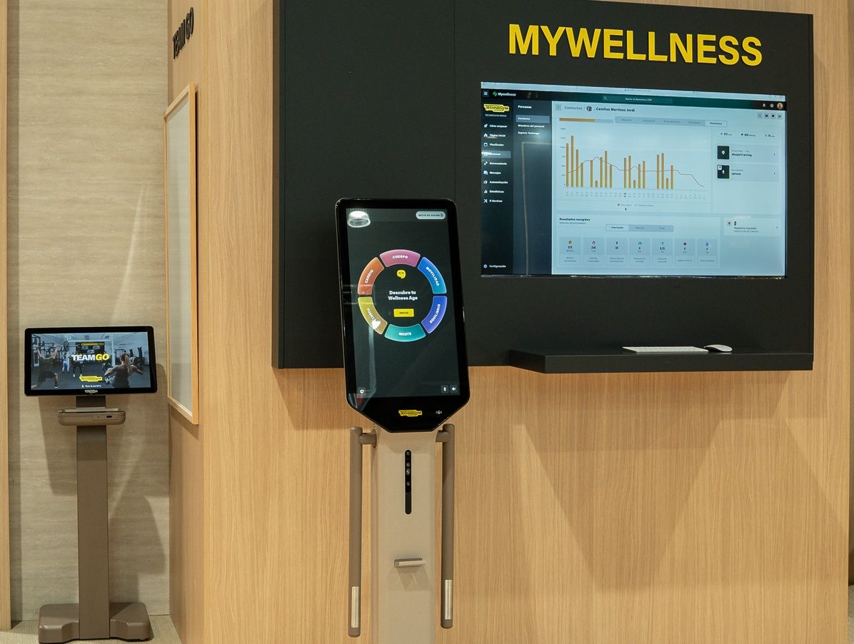 Technogym Checkup, la estación de evaluación impulsada por IA que analiza parámetros físicos, funcionales y cognitivos para crear perfiles completos de usuario y activar programas de Precision Training con resultados medibles desde el primer día.