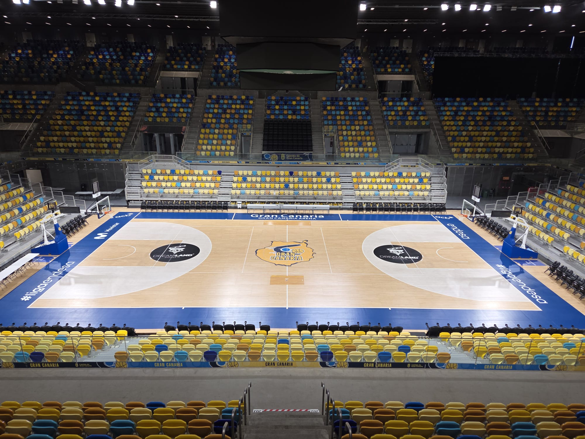 Gran Canaria Stadium Signify