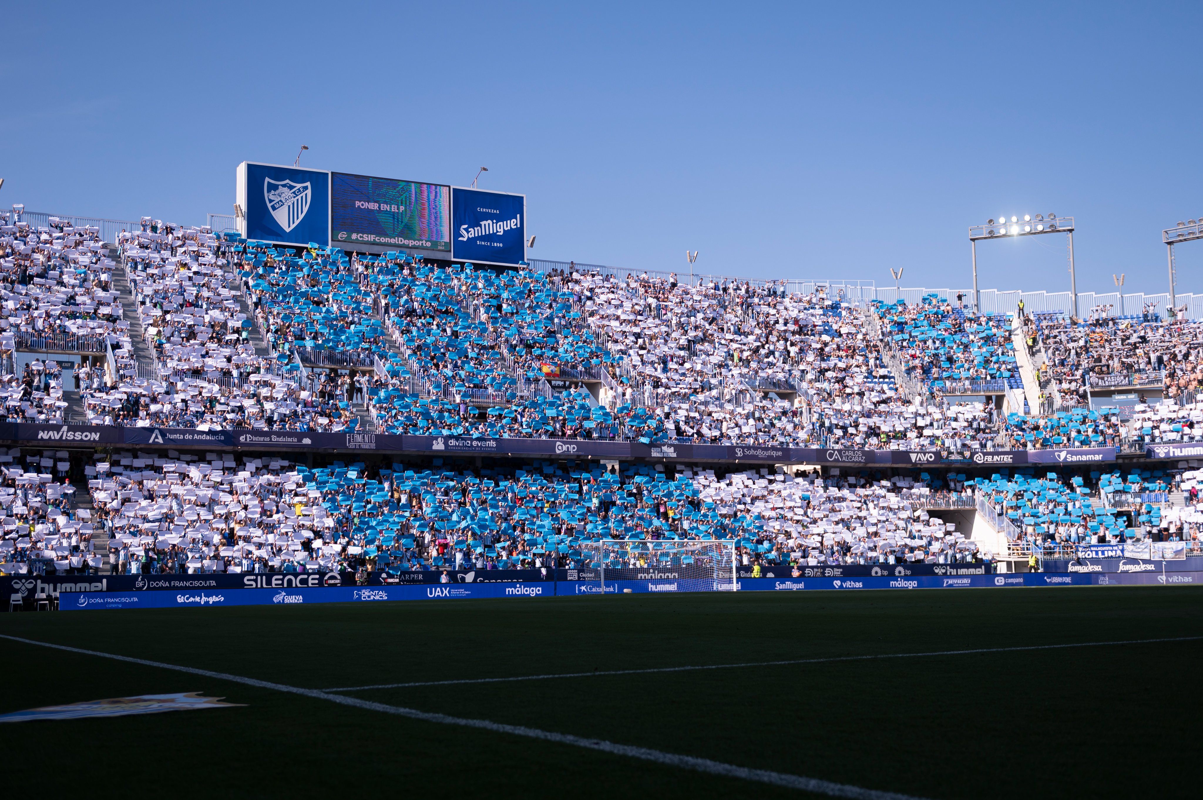 Málaga CF La Rosaleda Asistencia Gradas LaLiga Hypermotion 2025 2026