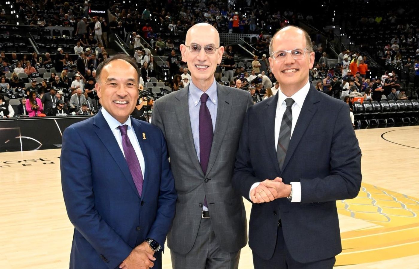 Andreas Zagklis, Adam Silver y Mark Tatum Andreas Zagklis, Adam Silver y Mark Tatum