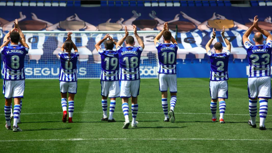 Presentación de las camisetas de la Real Sociedad.