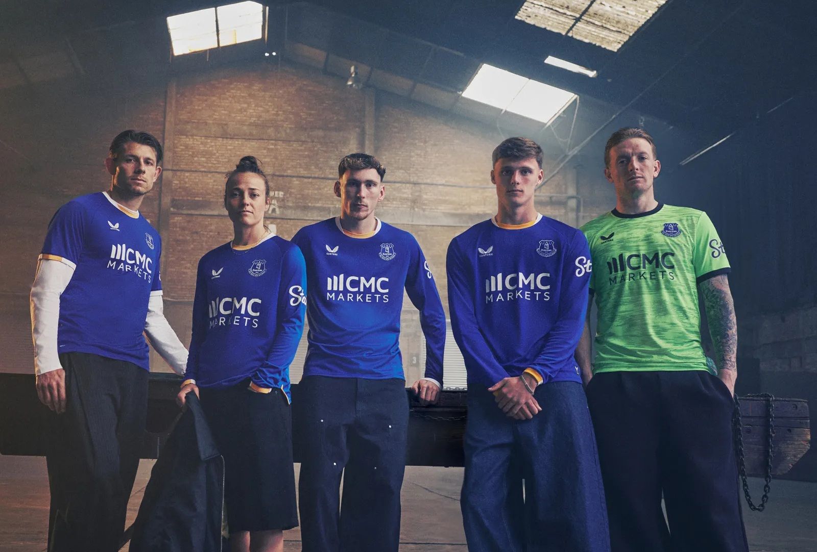 Everton CMC Markets Premier League patrocinio camiseta 2026