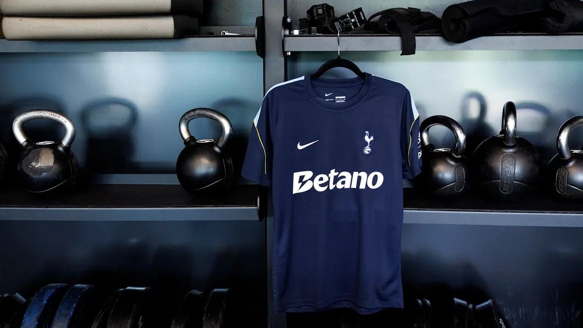 Tottenham Hotspur Betano Apuestas Patrocinio Premier League 2026 2027