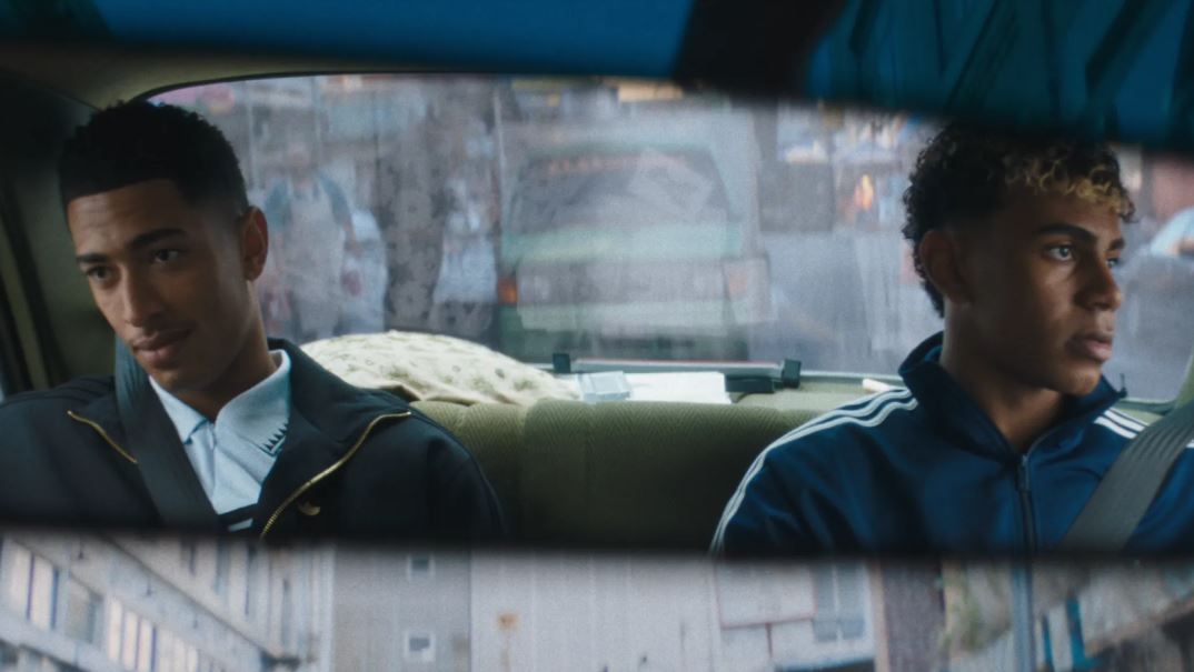 Anuncio de adidas muy bien recibido en redes sociales titulado Backyard Legends, con Jude Bellingham y Lamine Yamal.