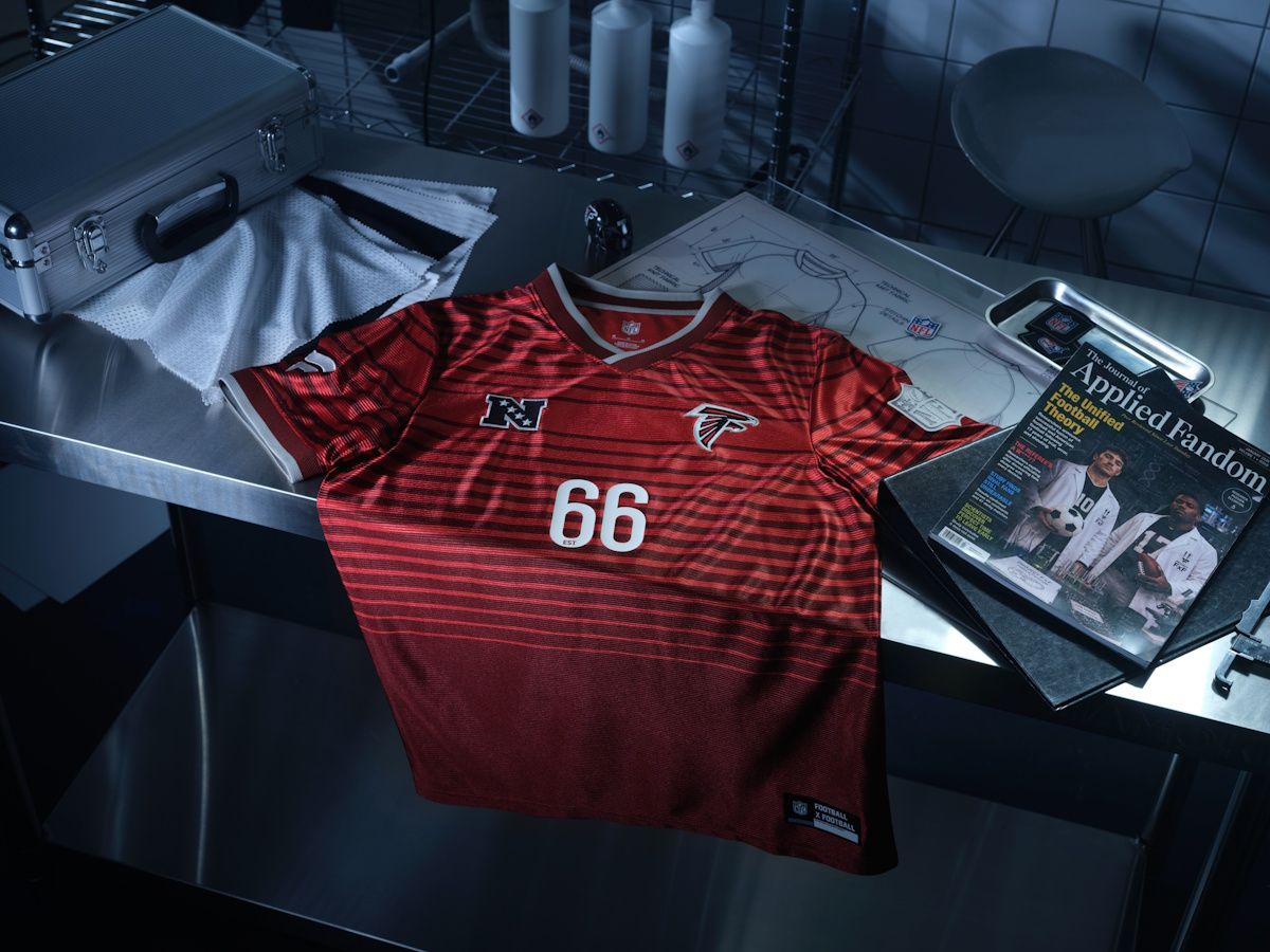 Así luce la camiseta de los Falcons en la colección Football x Football
