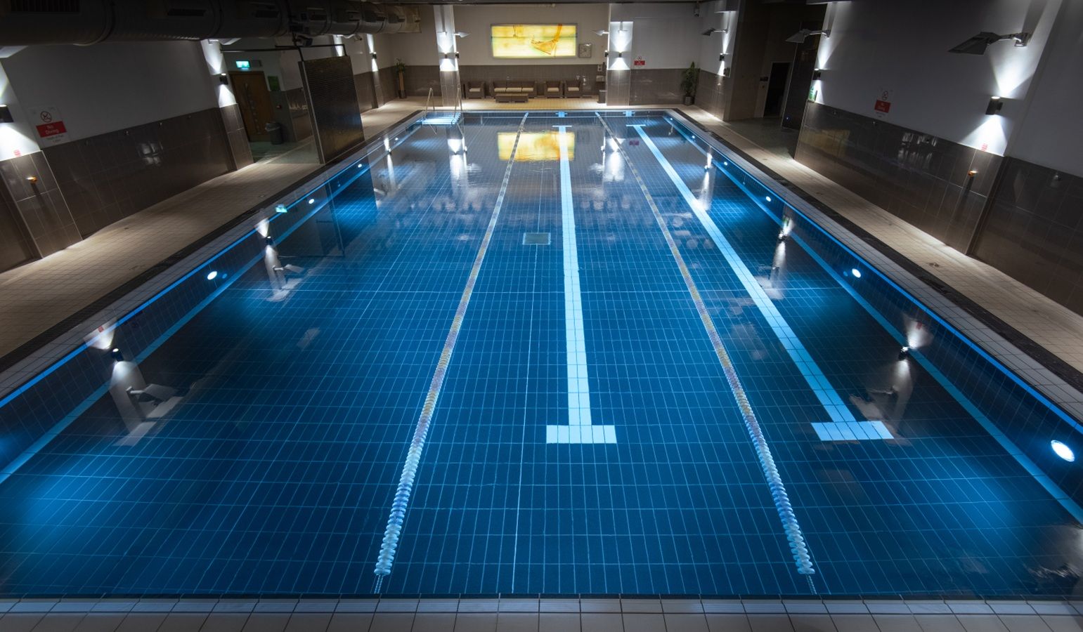 Iconic Health Clubs Dublin piscina