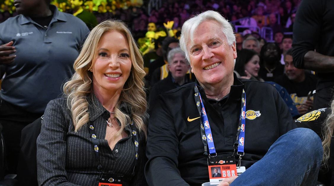Jeanie Buss Mark Walter Lakers