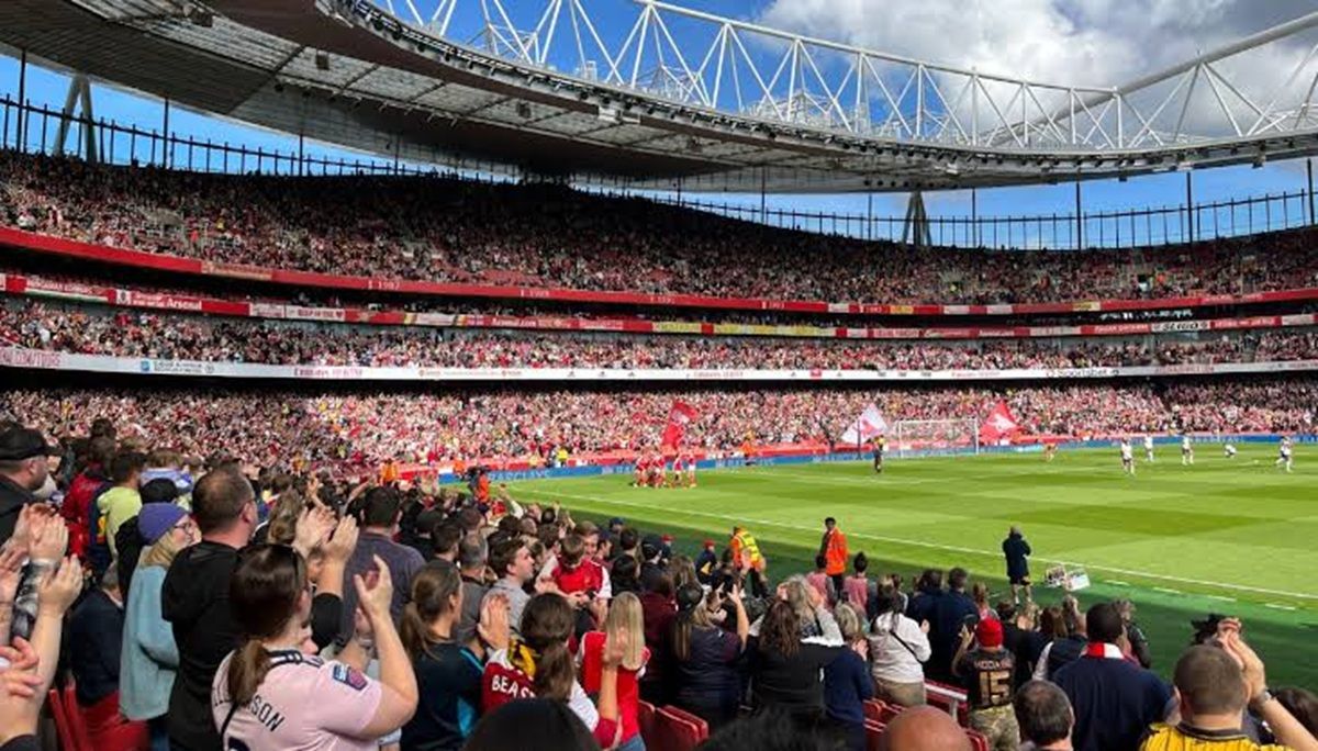 Arsenal Femenino Emirates Stadium Asistencia