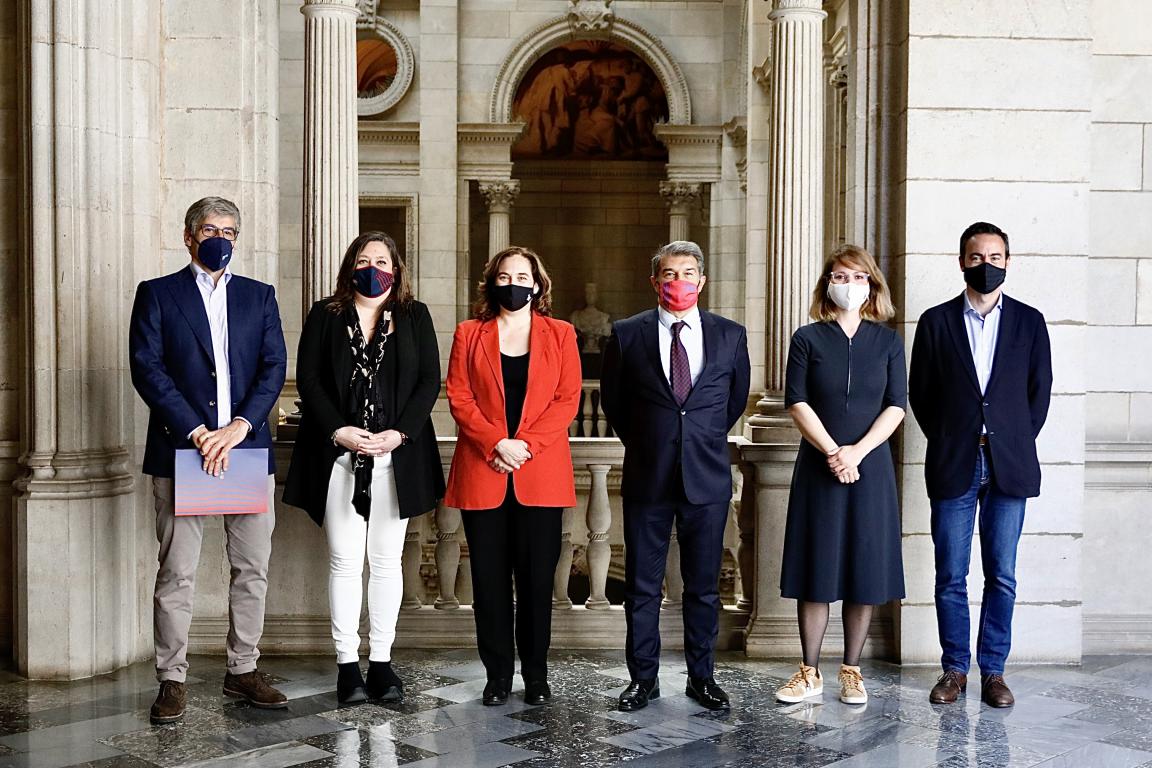 Laporta Colau Barça Ayuntamiento