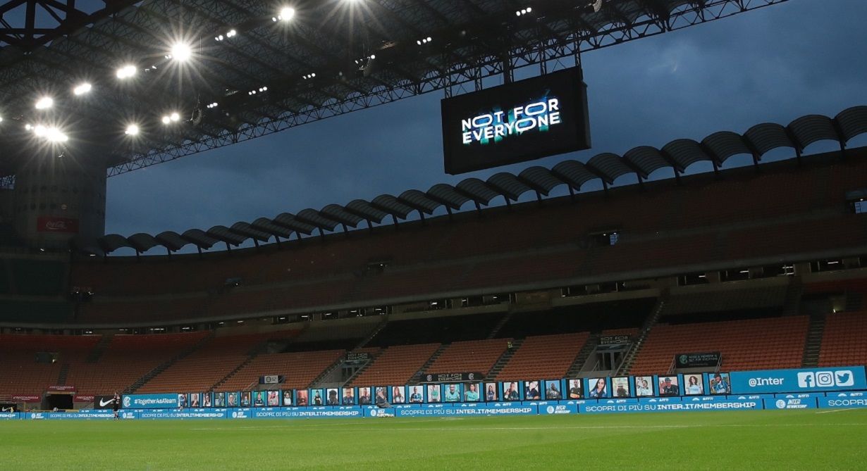 San Siro, estadio de la Serie A, sin público.