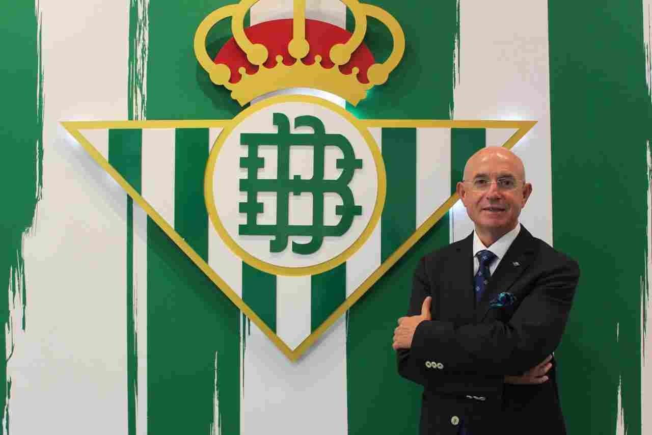 Lorenzo Serra Ferrer Escudo