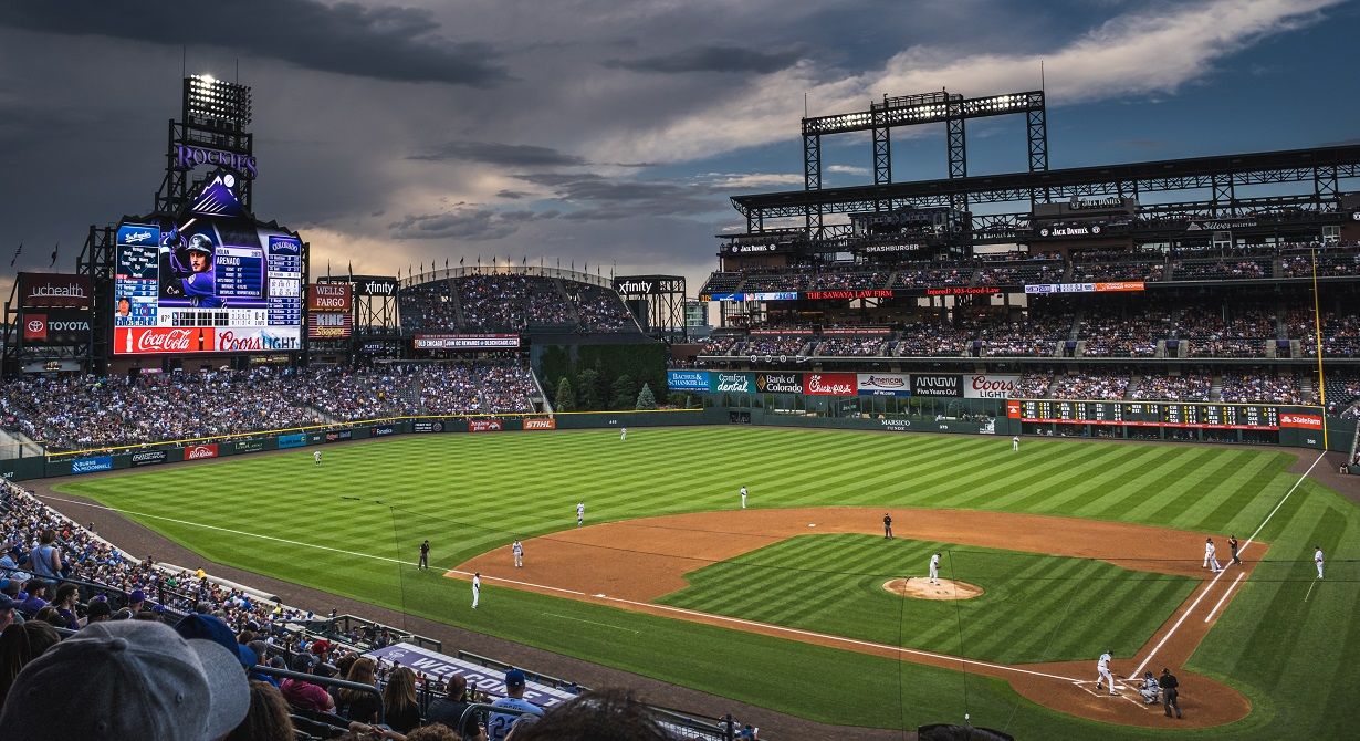 MLB.